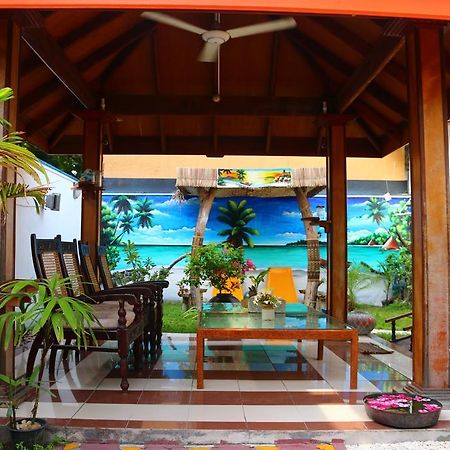 Natural Surf House Hostel Himmafushi Exterior foto