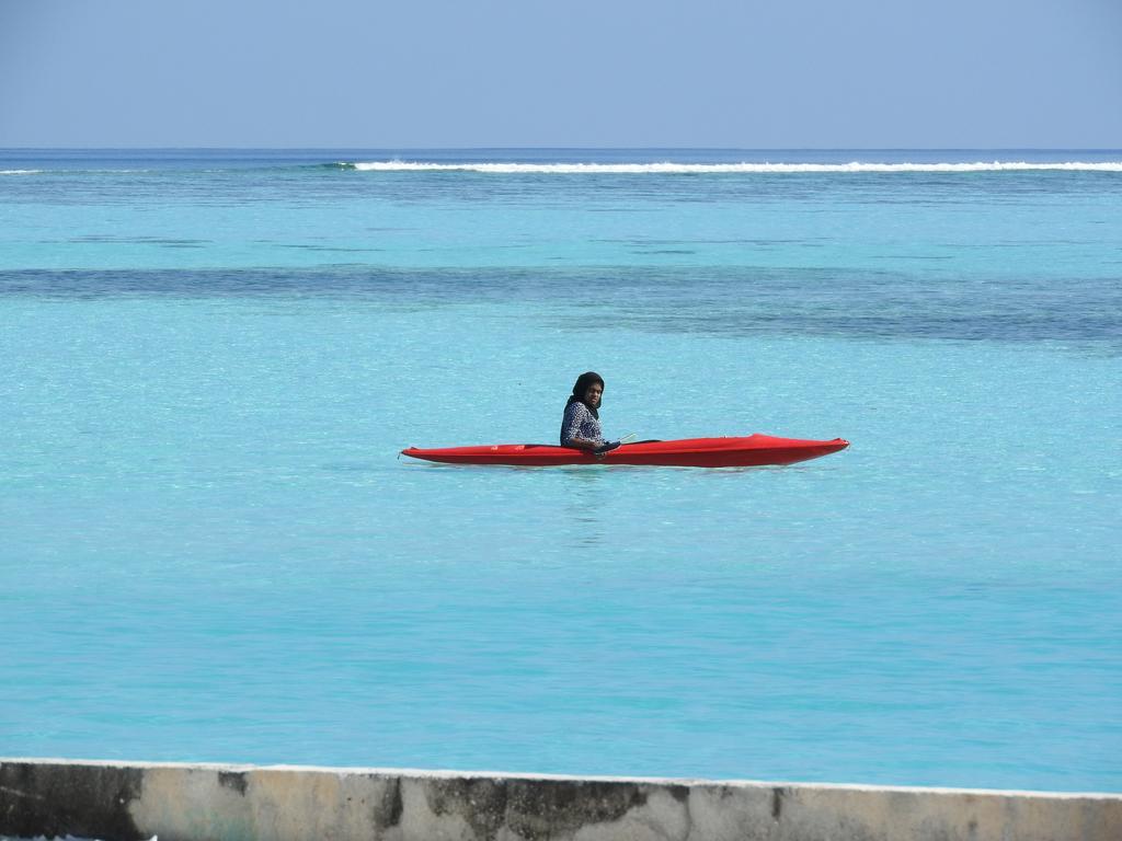 Natural Surf House Hostel Himmafushi Exterior foto