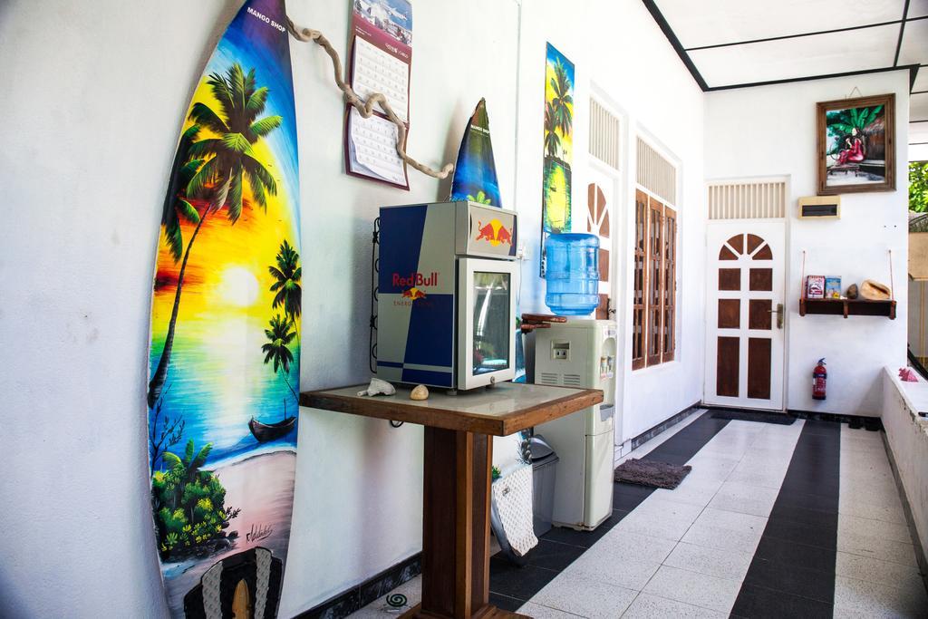 Natural Surf House Hostel Himmafushi Exterior foto
