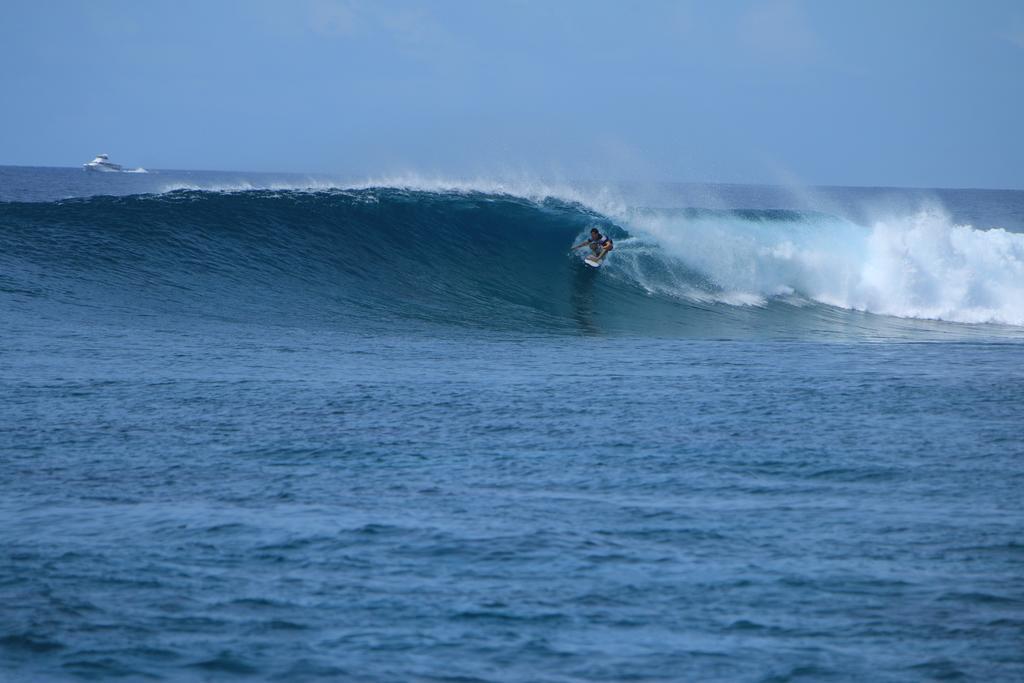 Natural Surf House Hostel Himmafushi Exterior foto