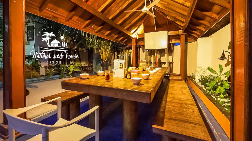 Natural Surf House Hostel Himmafushi Exterior foto