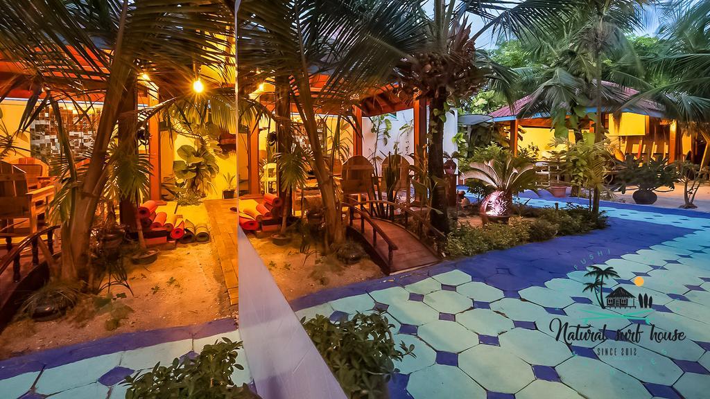 Natural Surf House Hostel Himmafushi Exterior foto